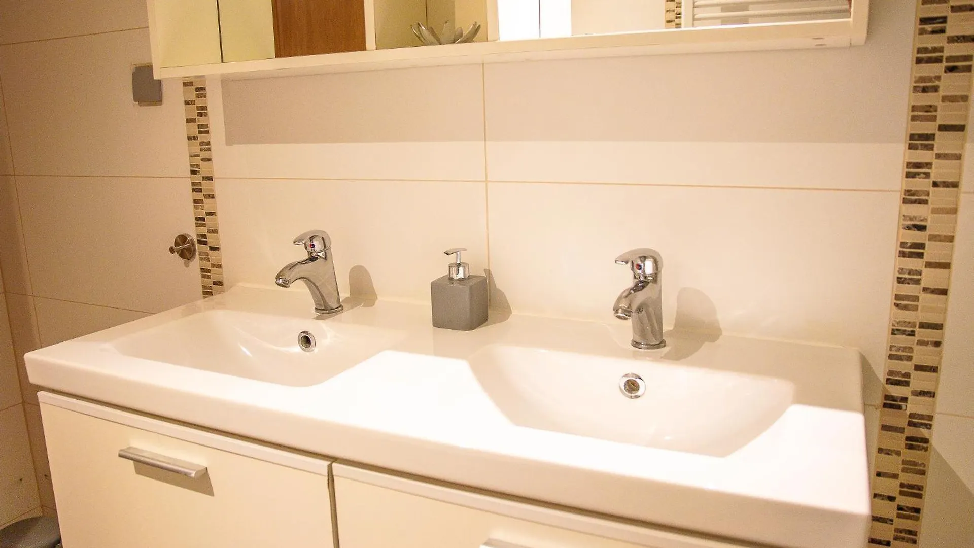 Apartment Archimede Guest House Brussels